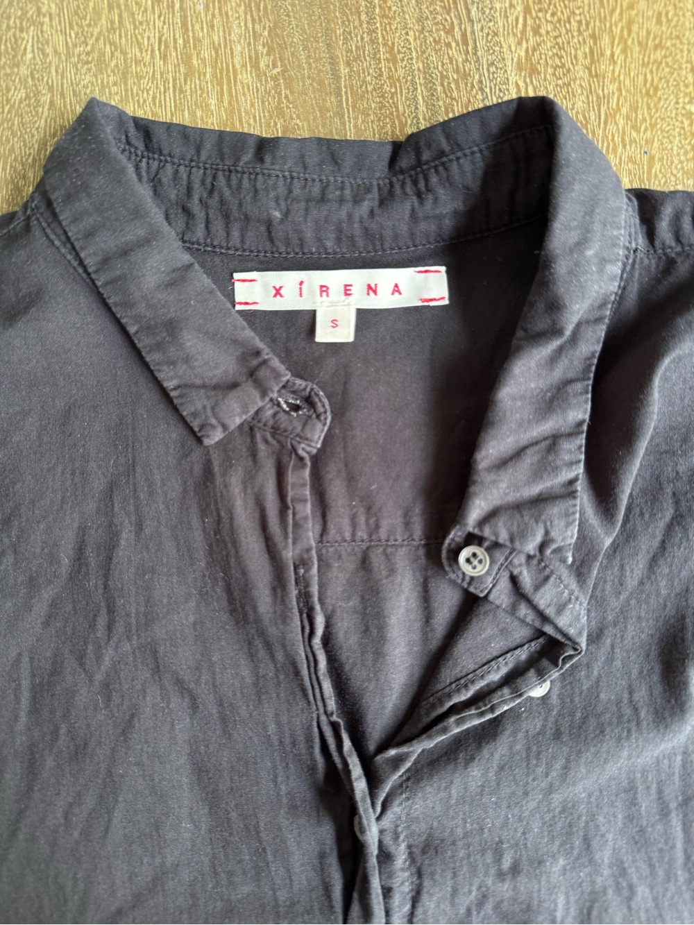 XiRENA Channing Collared Short Sleeve Cotton Shirt Black Small - Picture 7 of 10